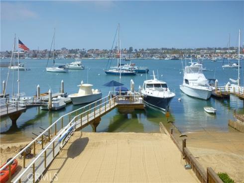 1324 E Balboa Boulevard, Newport Beach, CA