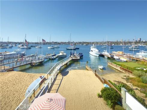 1324 E Balboa Boulevard, Newport Beach, CA