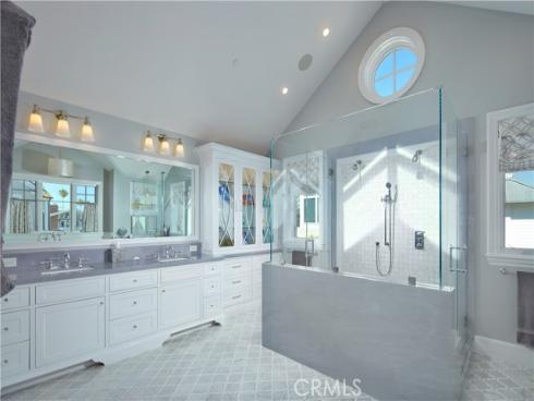 1324 E Balboa Boulevard, Newport Beach, CA
