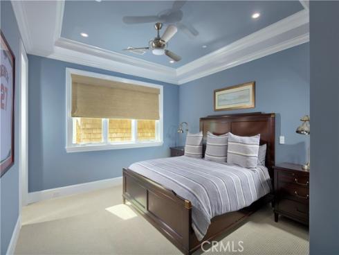 1324 E Balboa Boulevard, Newport Beach, CA
