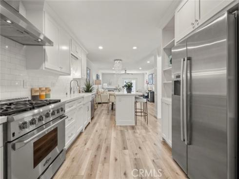 2332 Vista Huerta