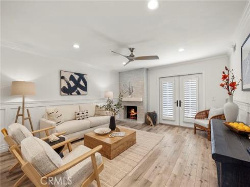 2332 Vista Huerta , Newport Beach, CA
