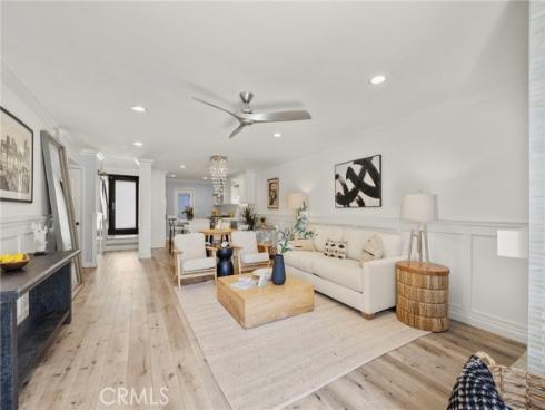 2332 Vista Huerta , Newport Beach, CA