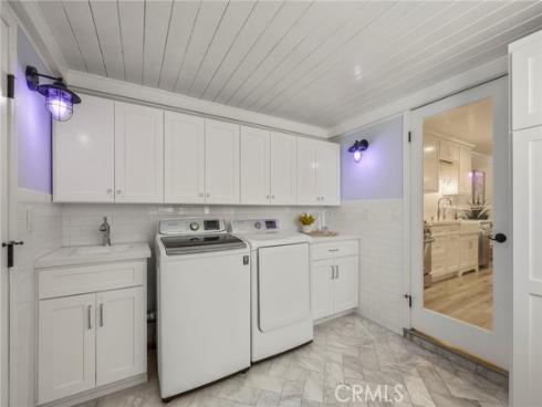 2332 Vista Huerta , Newport Beach, CA