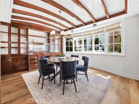 21 Bay Island , Newport Beach, CA