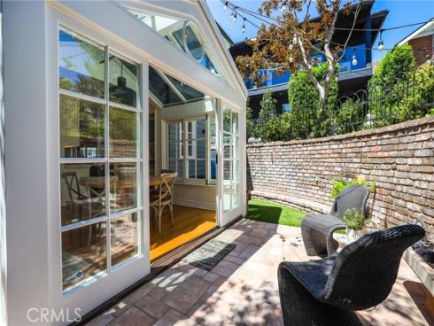 21 Bay Island , Newport Beach, CA