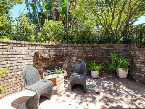 21 Bay Island , Newport Beach, CA