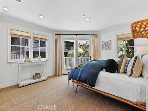 21 Bay Island , Newport Beach, CA