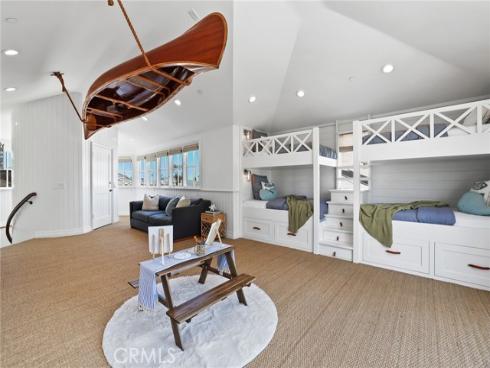 21 Bay Island , Newport Beach, CA