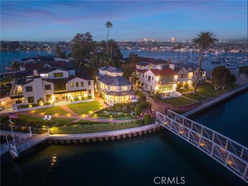 21 Bay Island , Newport Beach, CA
