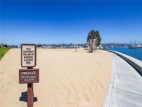 21 Bay Island , Newport Beach, CA