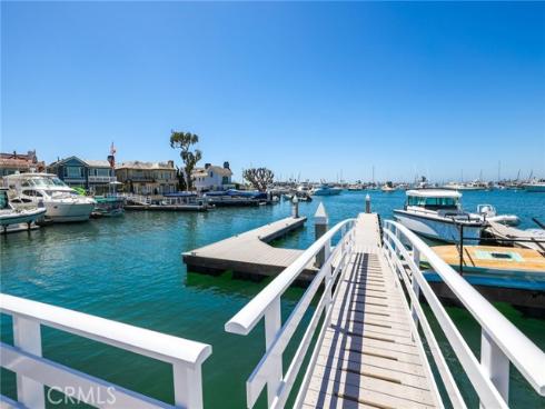 21 Bay Island , Newport Beach, CA