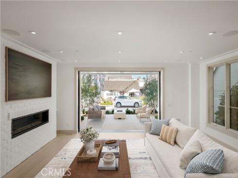 225 Diamond , Newport Beach, CA