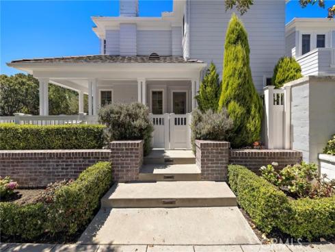 71 Old Course Drive, Newport Beach, CA