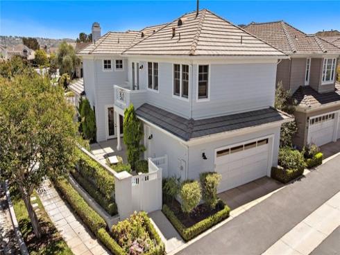 71 Old Course Drive, Newport Beach, CA