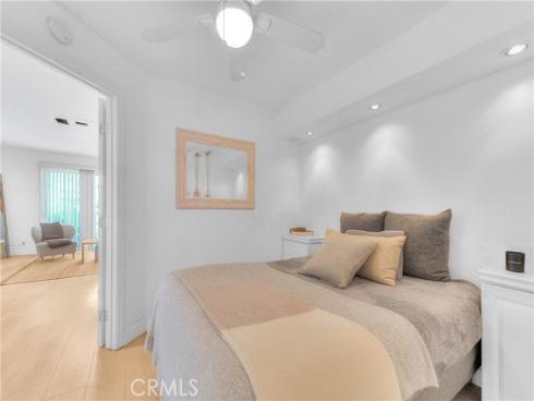 200 Mcneil 211 Lane, Newport Beach, CA