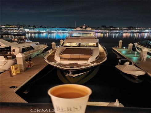 200 Mcneil 211 Lane, Newport Beach, CA
