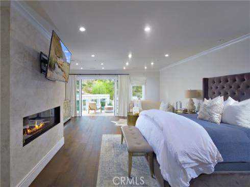 4 Inverness Lane, Newport Beach, CA