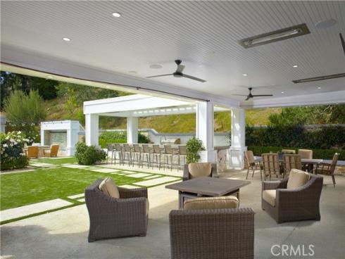 4 Inverness Lane, Newport Beach, CA