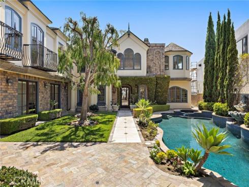 108 Kings Place , Newport Beach, CA