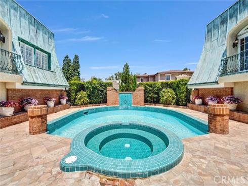 81 Royal Saint George Road, Newport Beach, CA