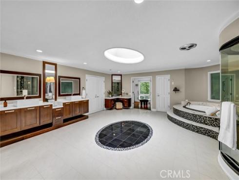 81 Royal Saint George Road, Newport Beach, CA