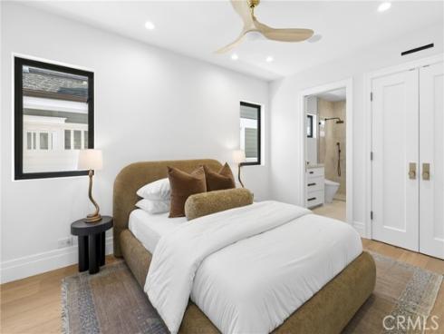 113 Grand Canal , Newport Beach, CA