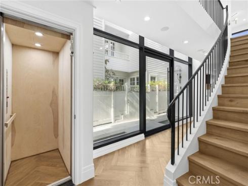 113 Grand Canal , Newport Beach, CA