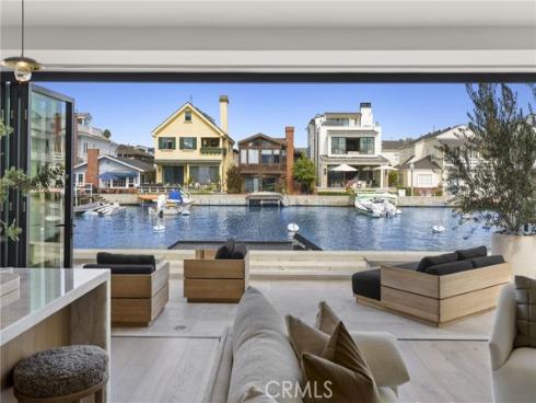 113 Grand Canal , Newport Beach, CA