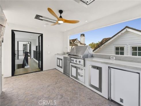 113 Grand Canal , Newport Beach, CA