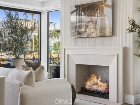 113 Grand Canal , Newport Beach, CA