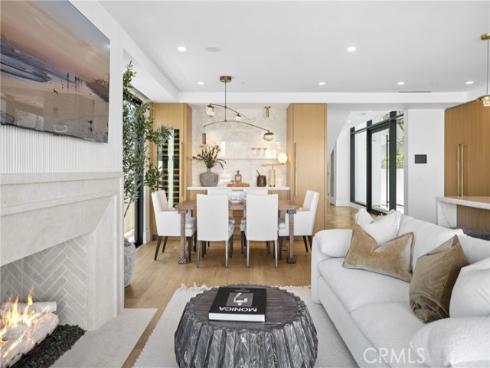 113 Grand Canal , Newport Beach, CA