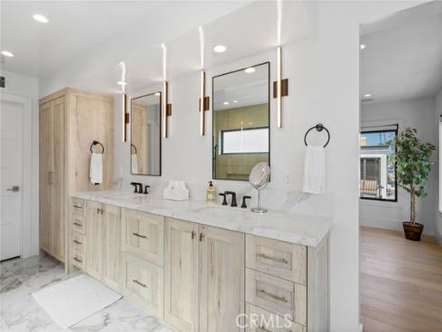 4014 Channel Place, Newport Beach, CA