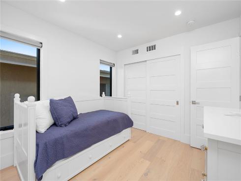 4014 Channel Place, Newport Beach, CA