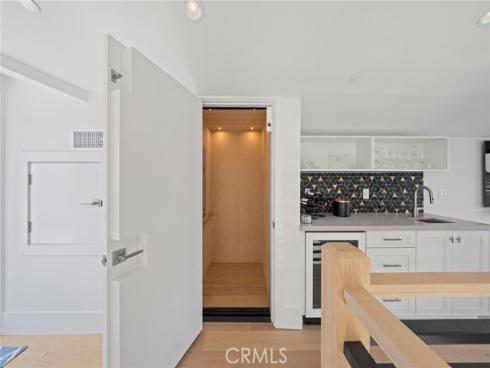 4014 Channel Place, Newport Beach, CA