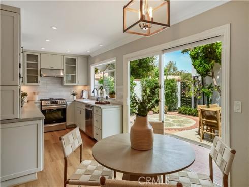 2214 Vista Hogar , Newport Beach, CA
