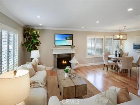 2214 Vista Hogar , Newport Beach, CA