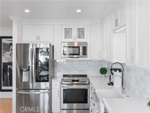 500  Cagney  205  Lane, Newport Beach, CA