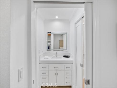 500  Cagney  205  Lane, Newport Beach, CA
