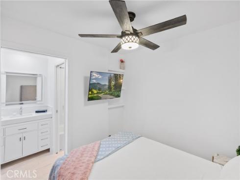 500  Cagney  205  Lane, Newport Beach, CA