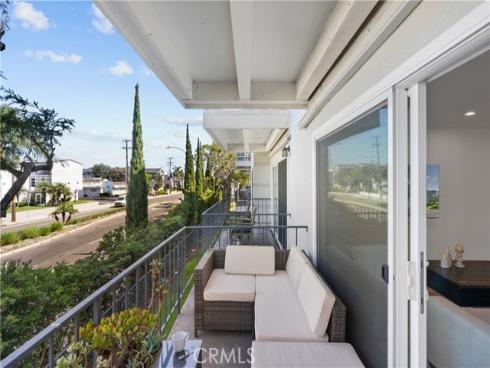 500  Cagney  205  Lane, Newport Beach, CA