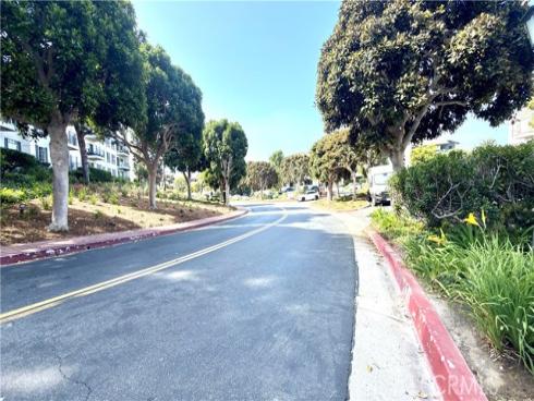 500  Cagney  205  Lane, Newport Beach, CA