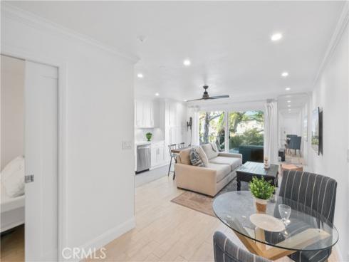 500  Cagney  205  Lane, Newport Beach, CA