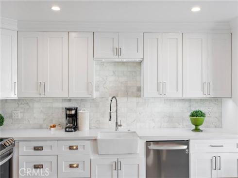 500  Cagney  205  Lane, Newport Beach, CA