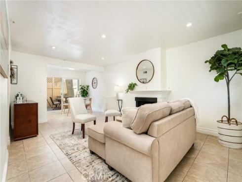 12 Latitude Court, Newport Beach, CA