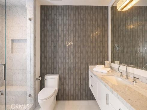 2 Rue Biarritz , Newport Beach, CA
