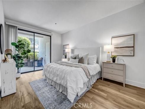 230 Lille 102 , Newport Beach, CA
