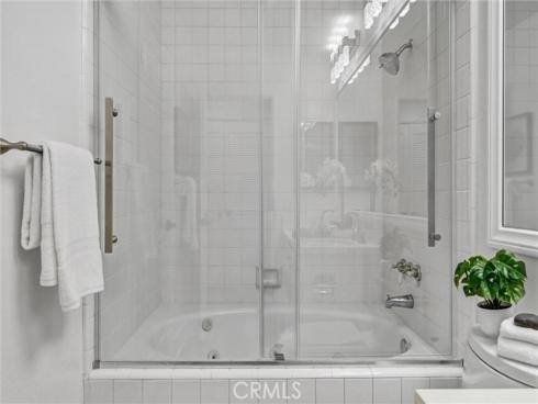 230 Lille 102 , Newport Beach, CA