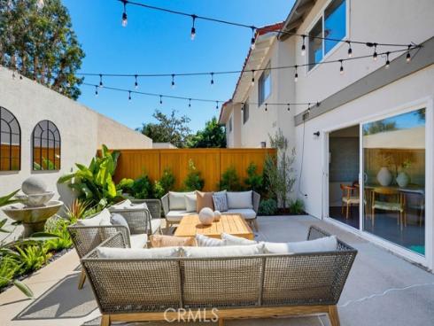 2650 Vista Del Oro , Newport Beach, CA