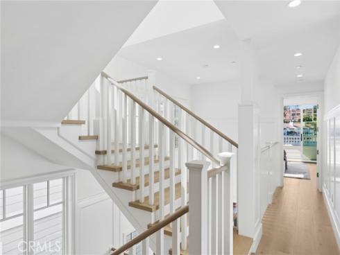 1105 N Bay Front , Newport Beach, CA